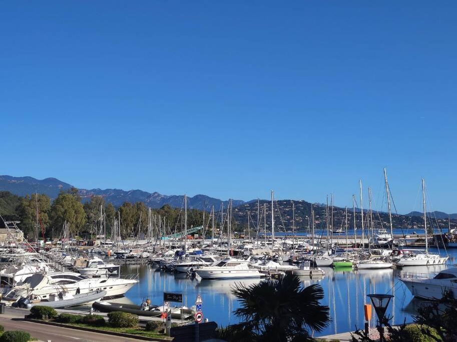Appartement Sur Le Port Residence Marina Palmu Porto-Vecchio  Bagian luar foto